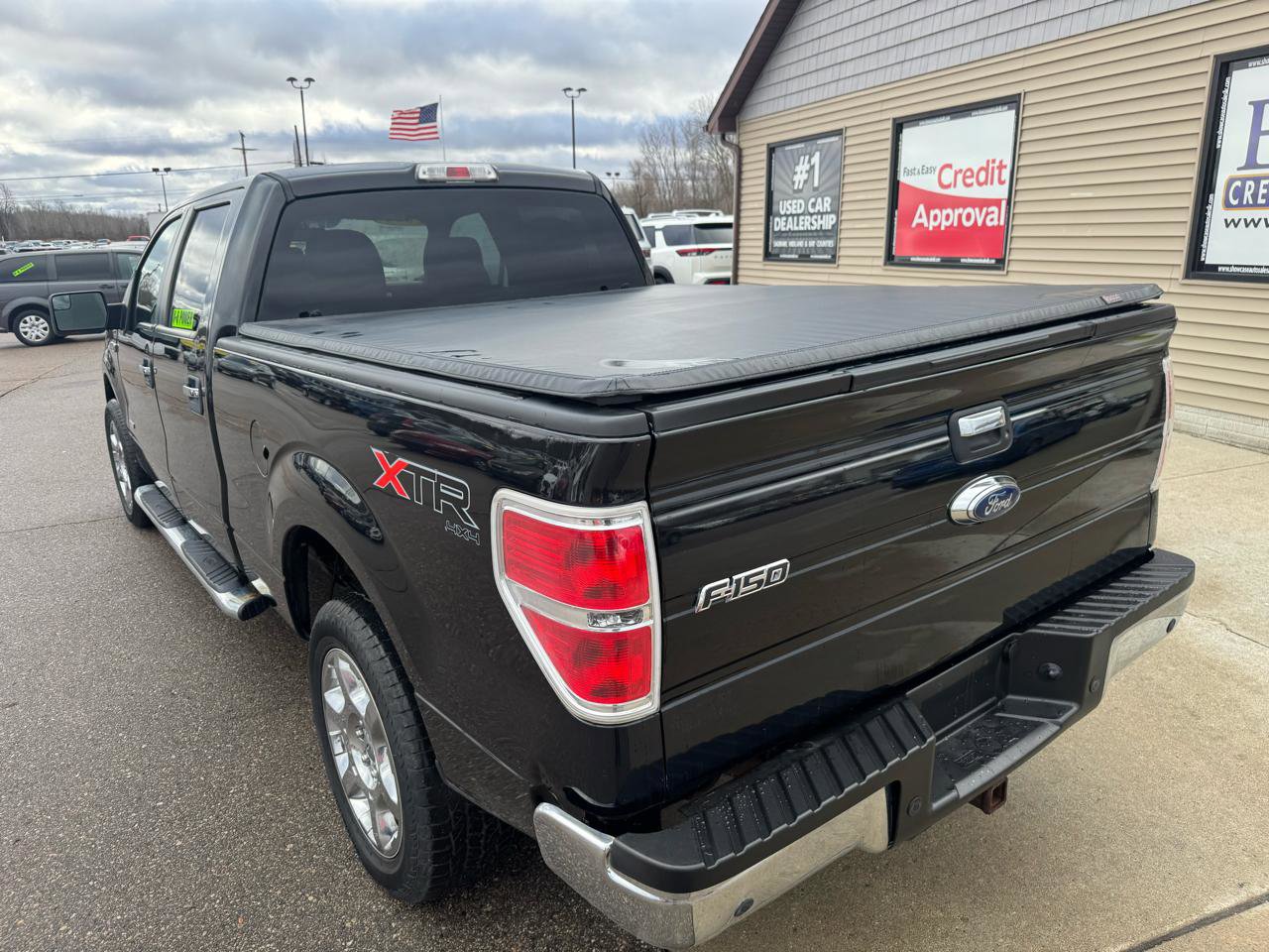 Used 2014 Ford F150 XLT w/ Equipment Group 302A Luxury AWD/4WD image 7