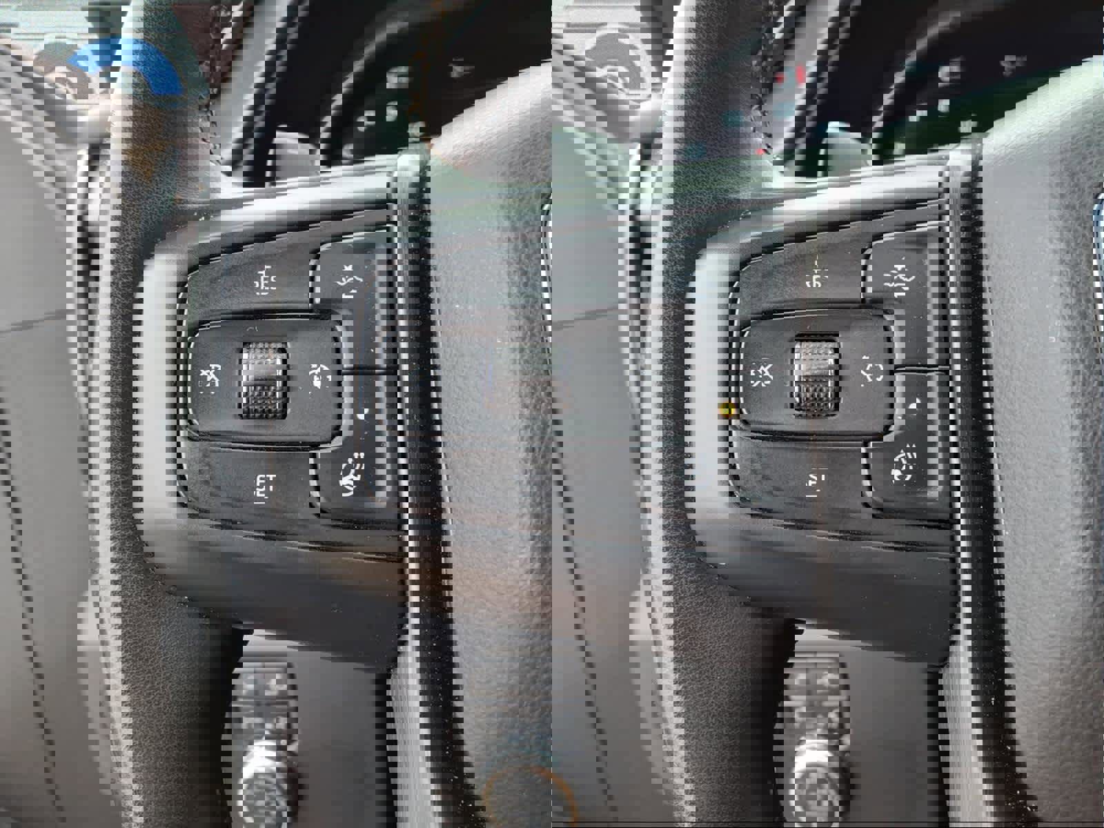 Used 2024 GMC Sierra 1500 AT4 w/ Technology Package image 22