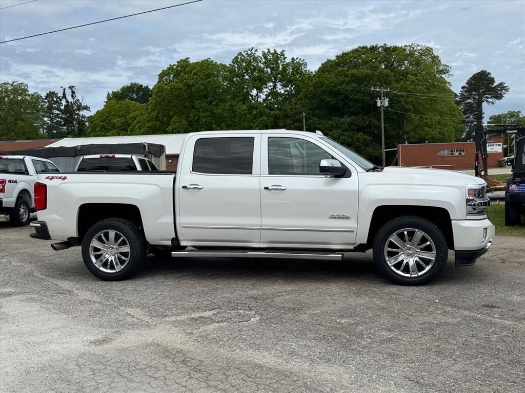 Used 2018 Chevrolet Silverado 1500 High Country AWD/4WD image 2