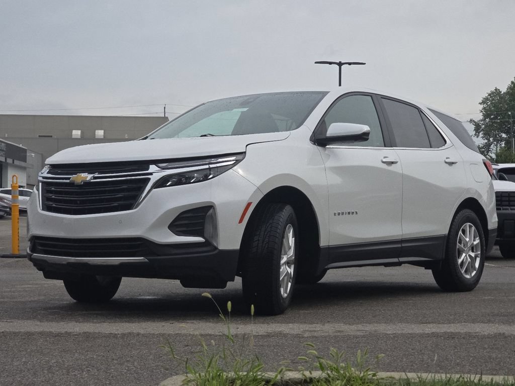 Used 2022 Chevrolet Equinox LT AWD/4WD image 13