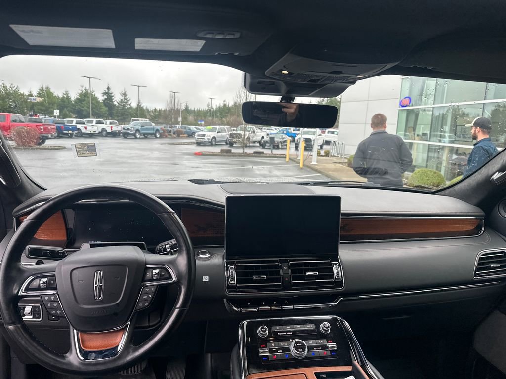 Used 2024 Lincoln Navigator L Black Label image 12