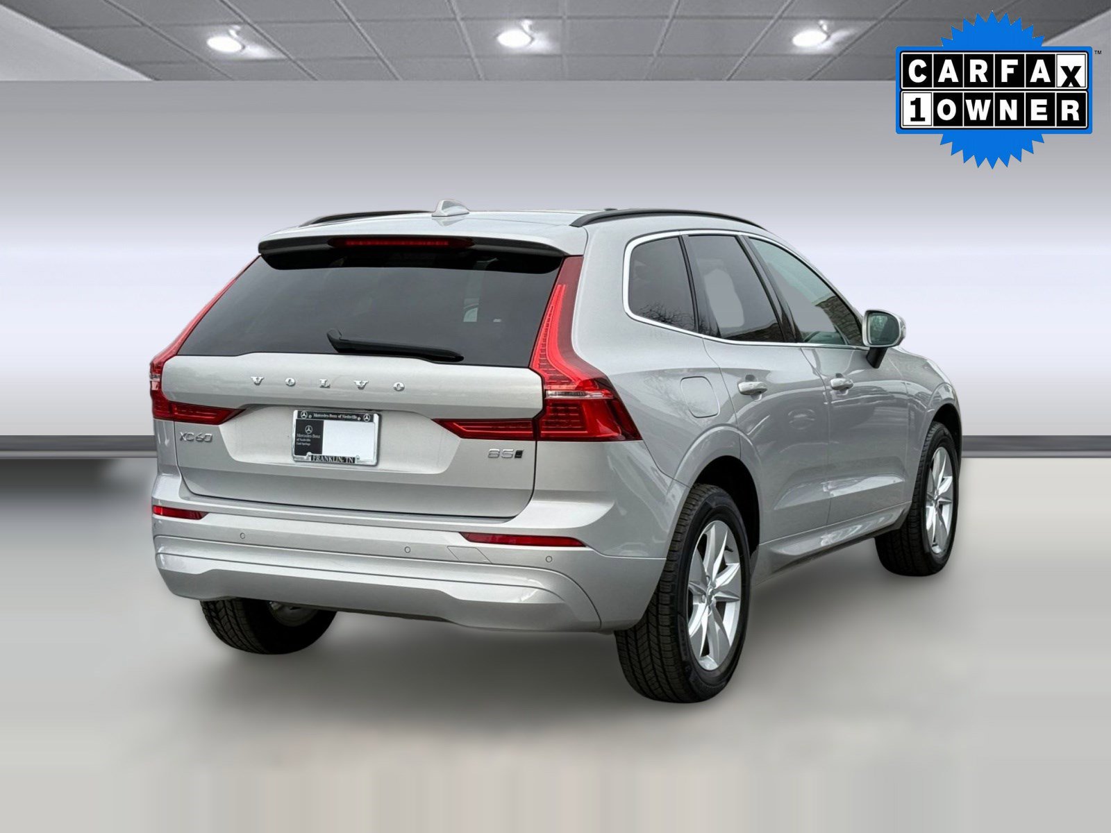 Used 2022 Volvo XC60 B5 Momentum image 7