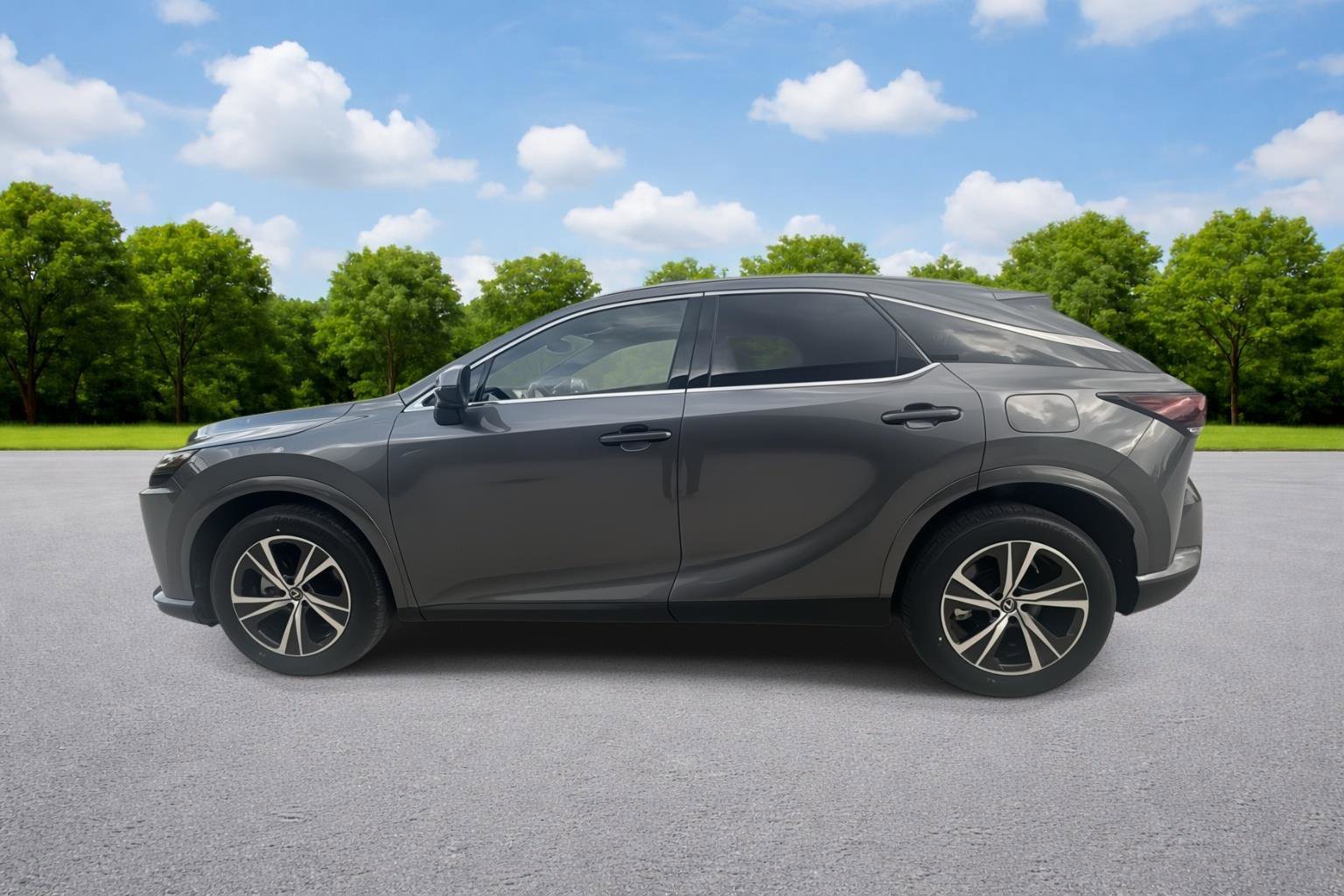 Used 2023 Lexus RX 350 Premium w/ Accessory Package image 6