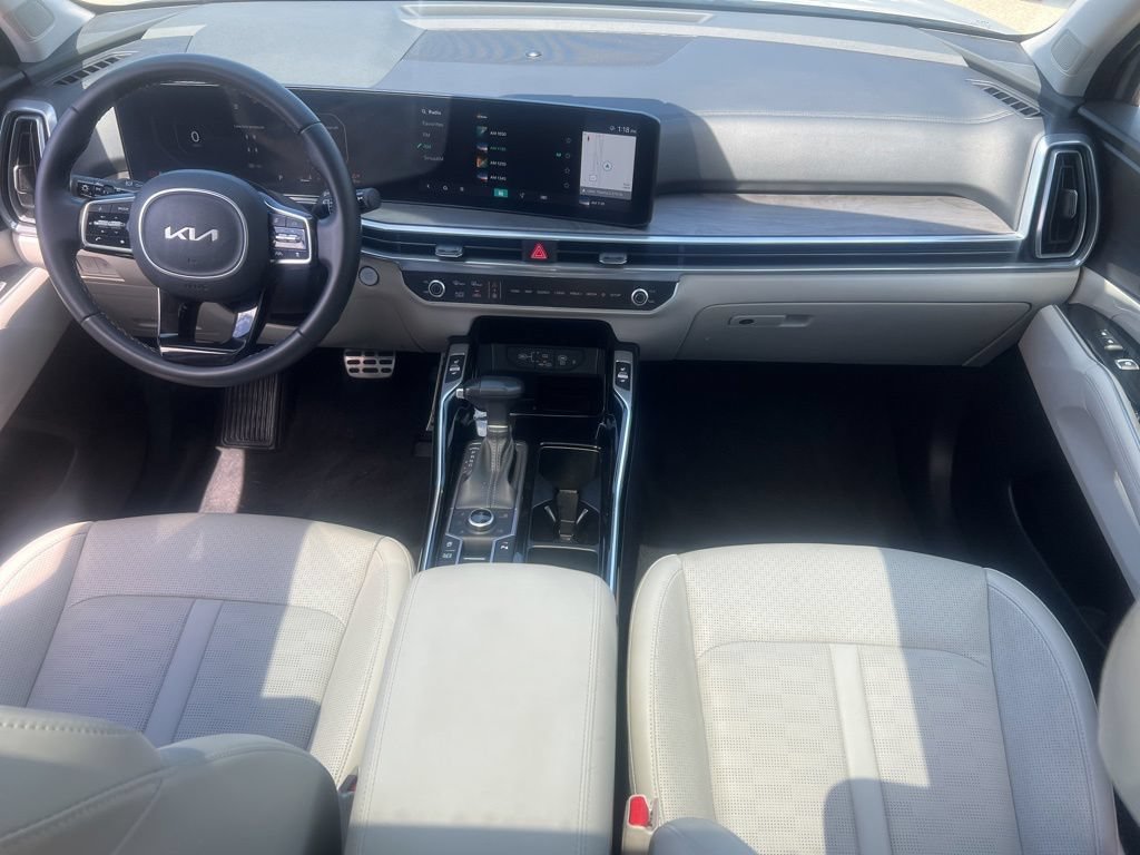 Certified 2025 Kia Sorento SX AWD/4WD image 19