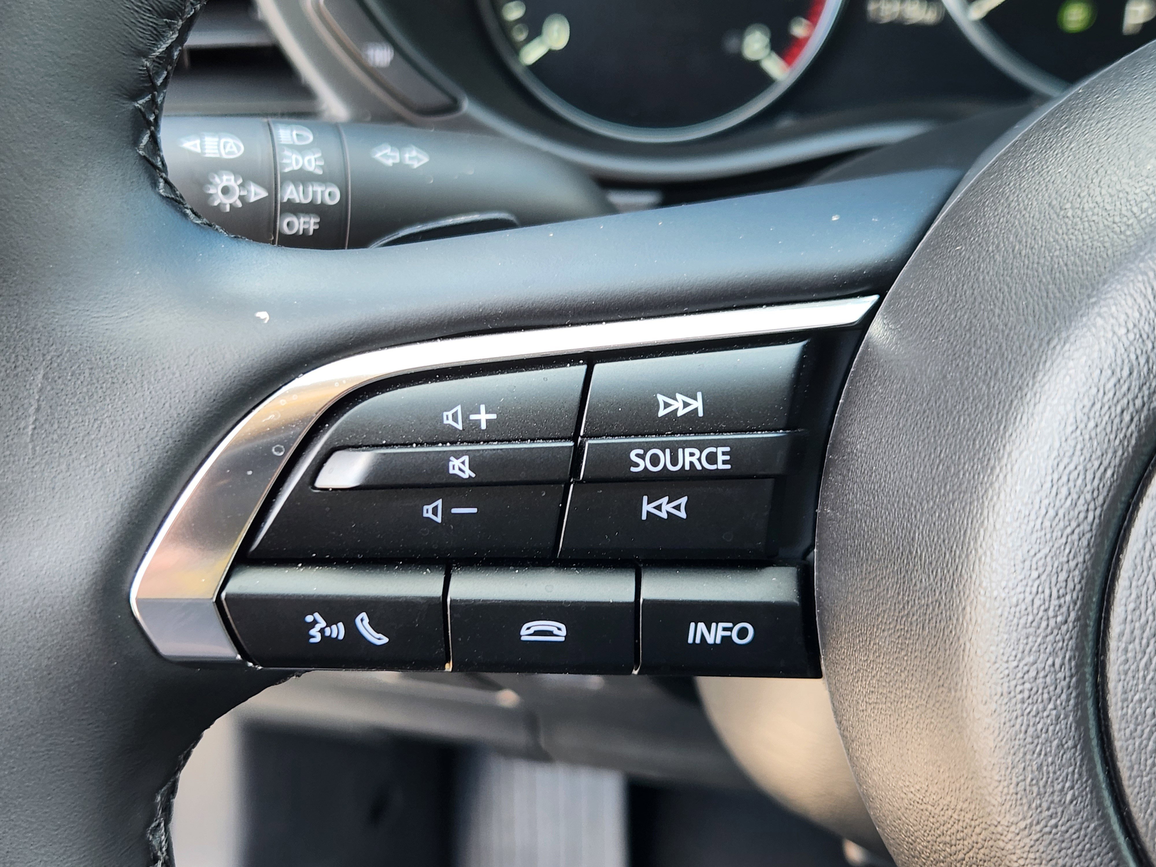 Certified 2025 MAZDA CX-30 AWD 2.5 S w/ Premium Package image 24