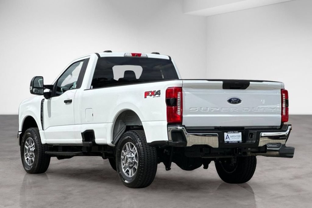 Used 2025 Ford F350 XLT w/ 360-Degree Camera Package AWD/4WD image 3