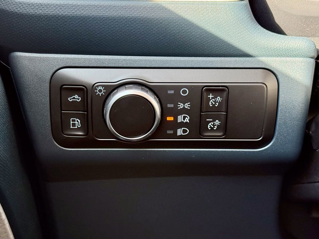 New 2025 Ford Maverick XLT w/ XLT Luxury Package image 26