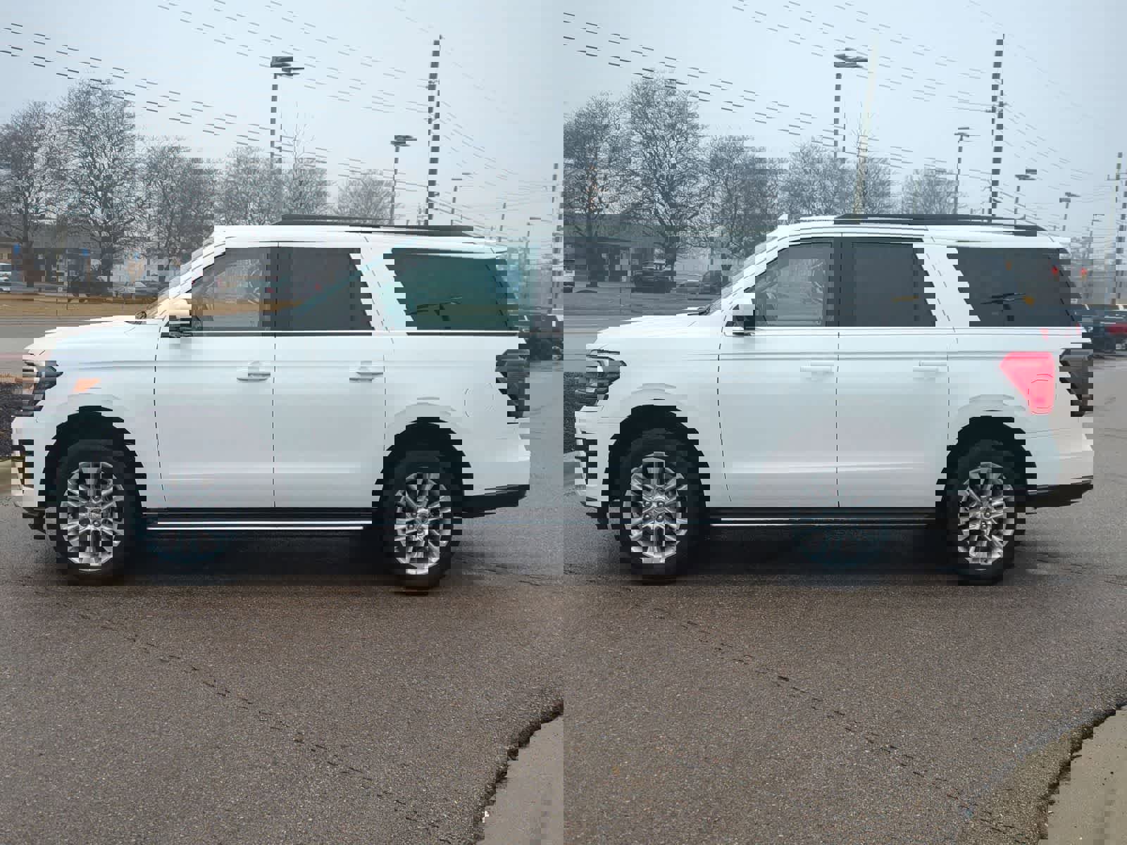 Used 2022 Ford Expedition Max XLT AWD/4WD image 5