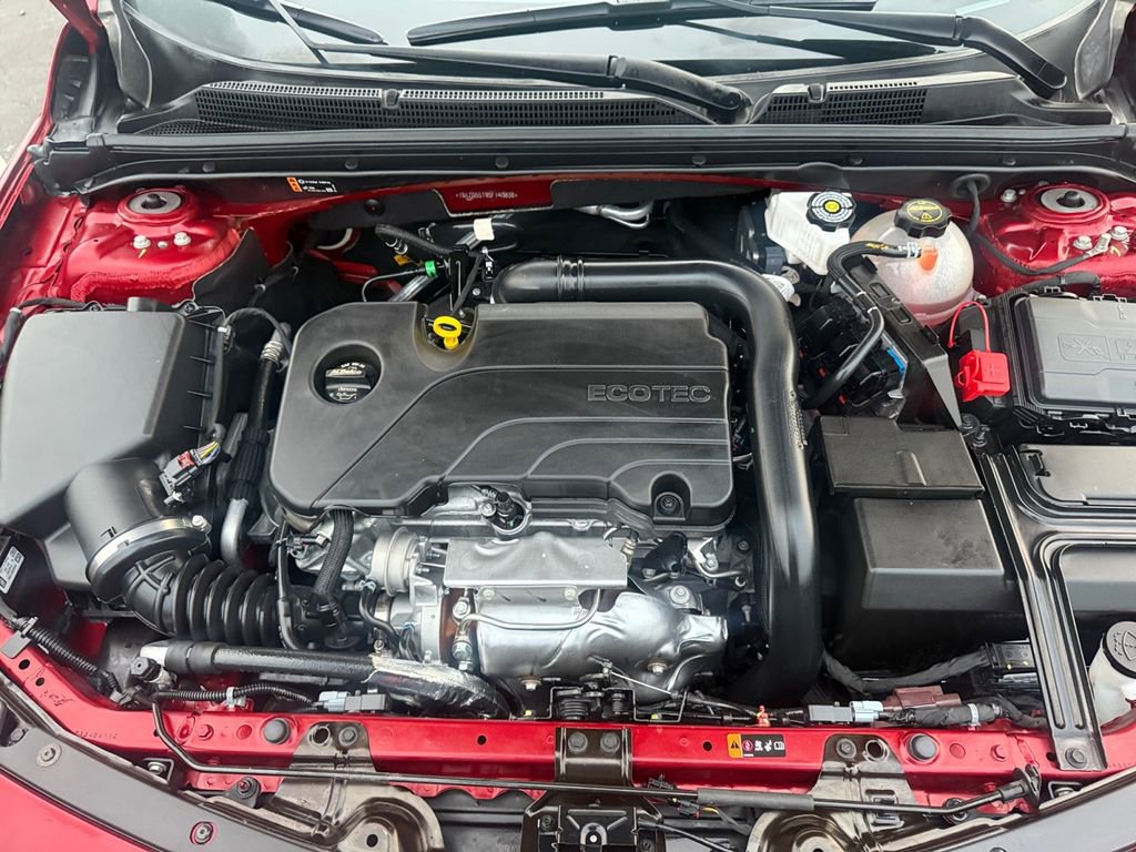 Certified 2025 Chevrolet Malibu RS image 20