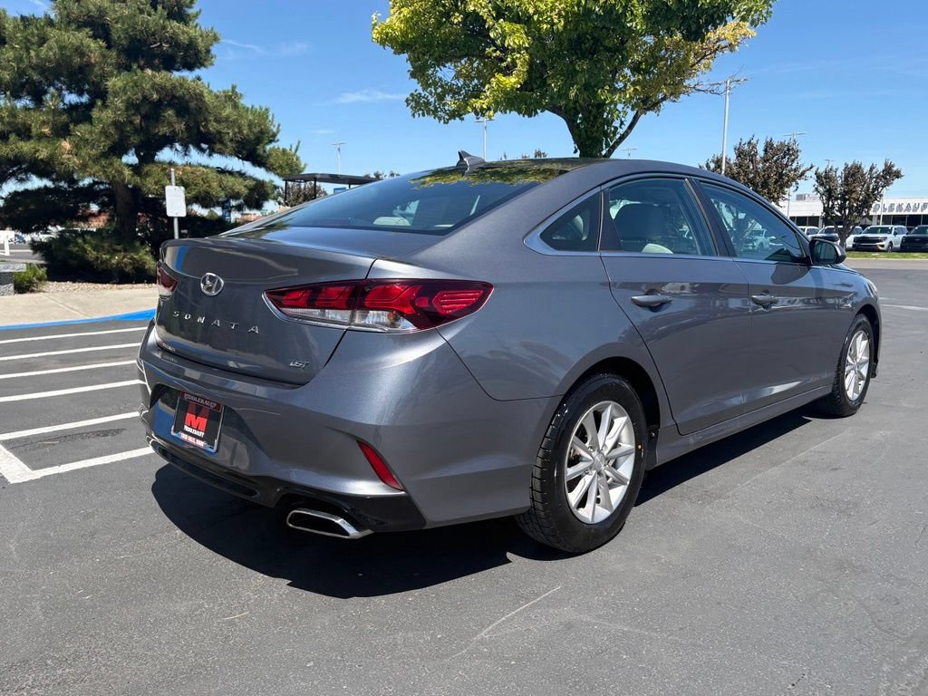 Used 2019 Hyundai Sonata ECO FWD image 3