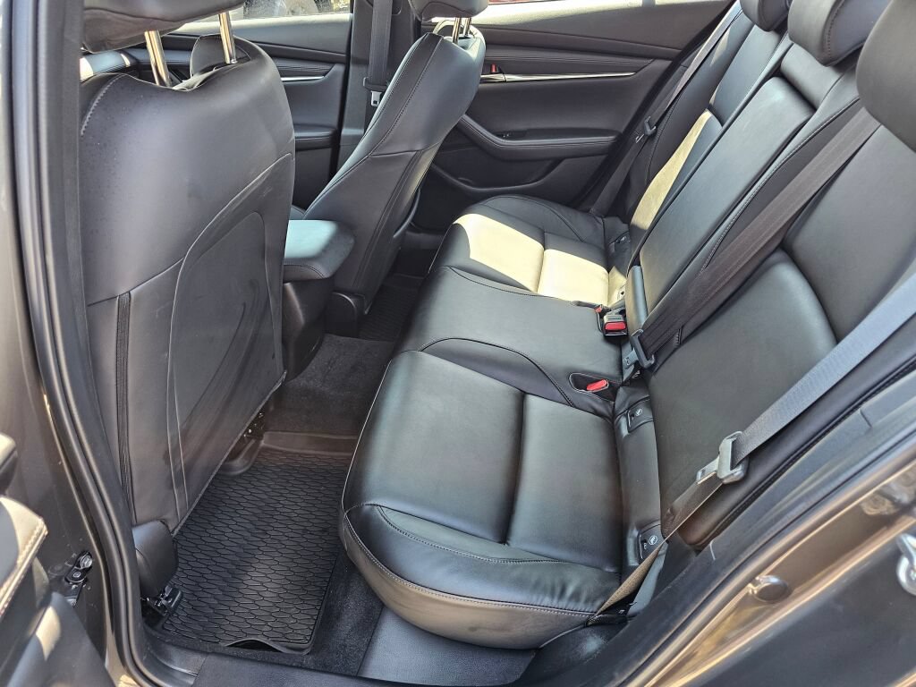 Used 2025 MAZDA MAZDA3 s FWD image 16