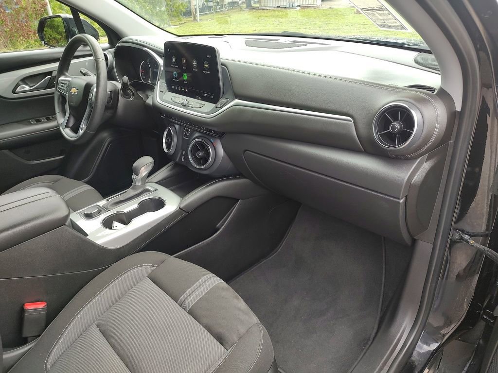 Used 2024 Chevrolet Blazer LT FWD image 41