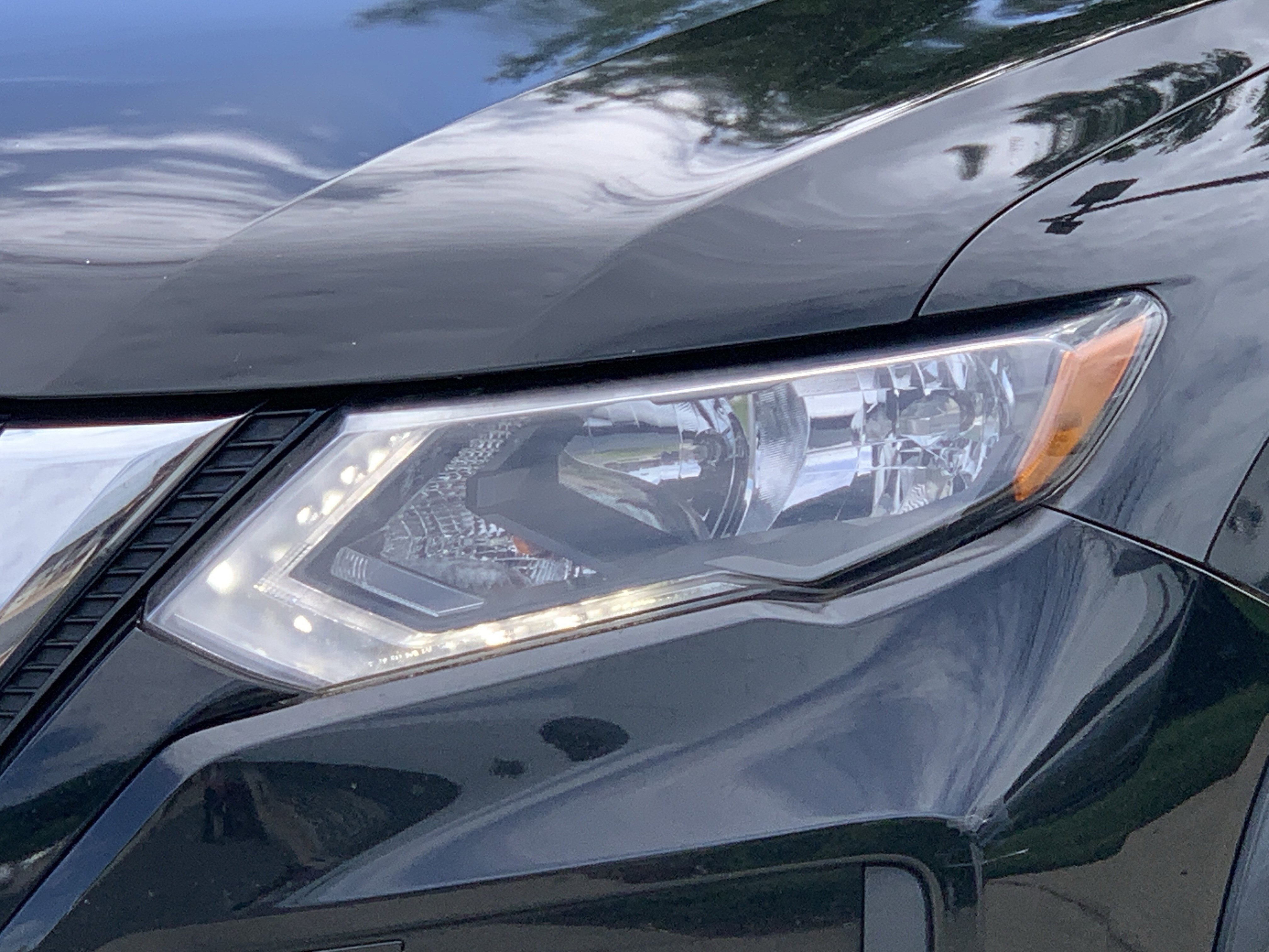 Used 2017 Nissan Rogue S FWD image 6