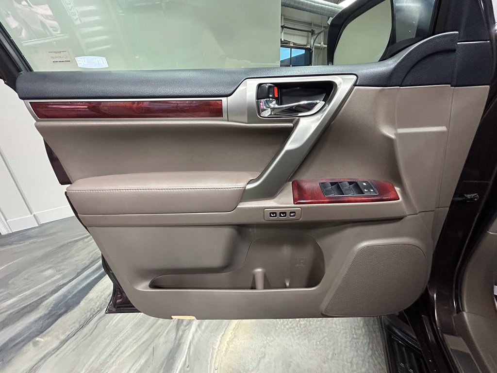 Used 2012 Lexus GX 460 w/ Comfort Plus Pkg AWD/4WD image 64