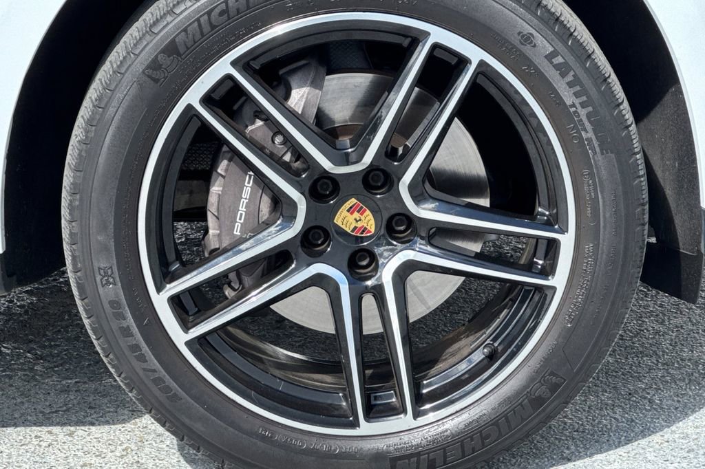 Used 2021 Porsche Macan w/ Premium Package AWD/4WD image 25