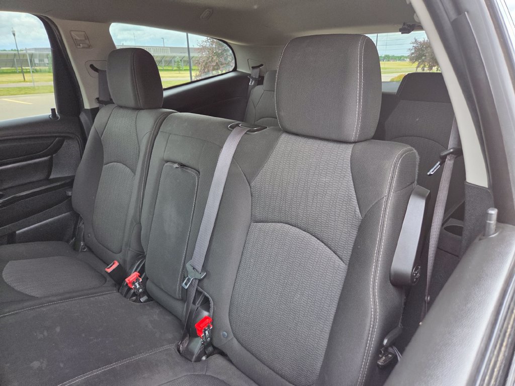 Used 2015 Chevrolet Traverse LT AWD/4WD image 42