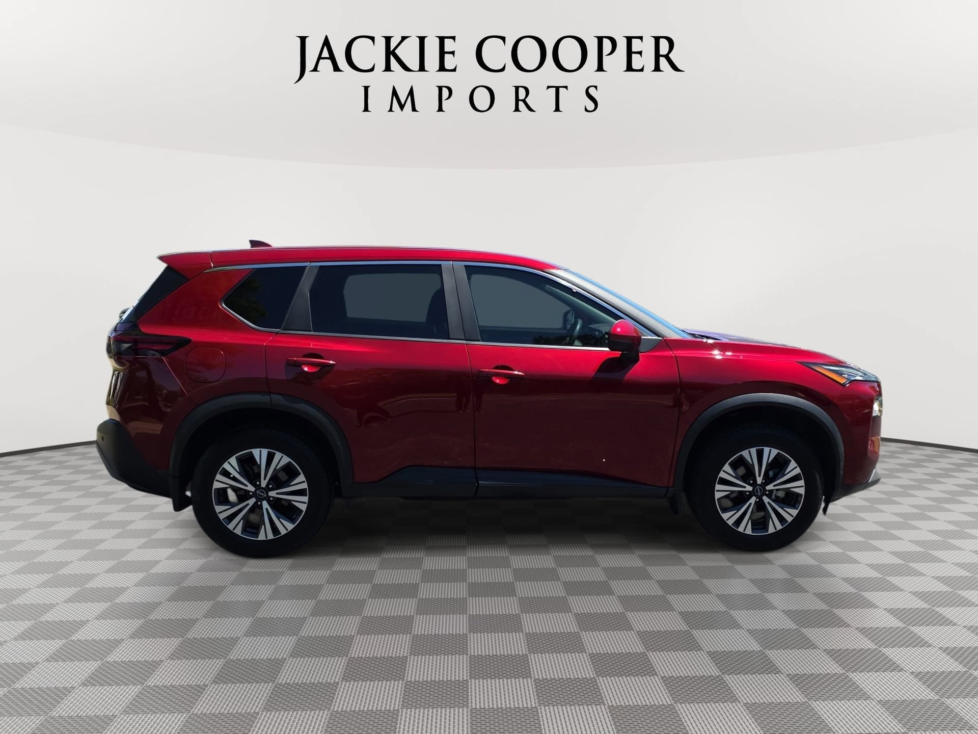 Used 2023 Nissan Rogue SV FWD image 4