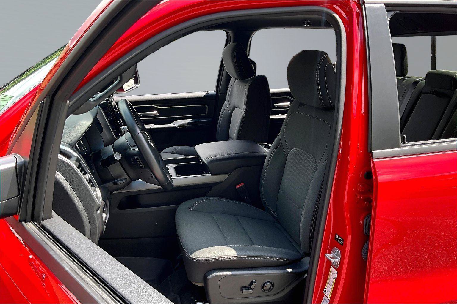 Used 2022 RAM 1500 Big Horn AWD/4WD image 27