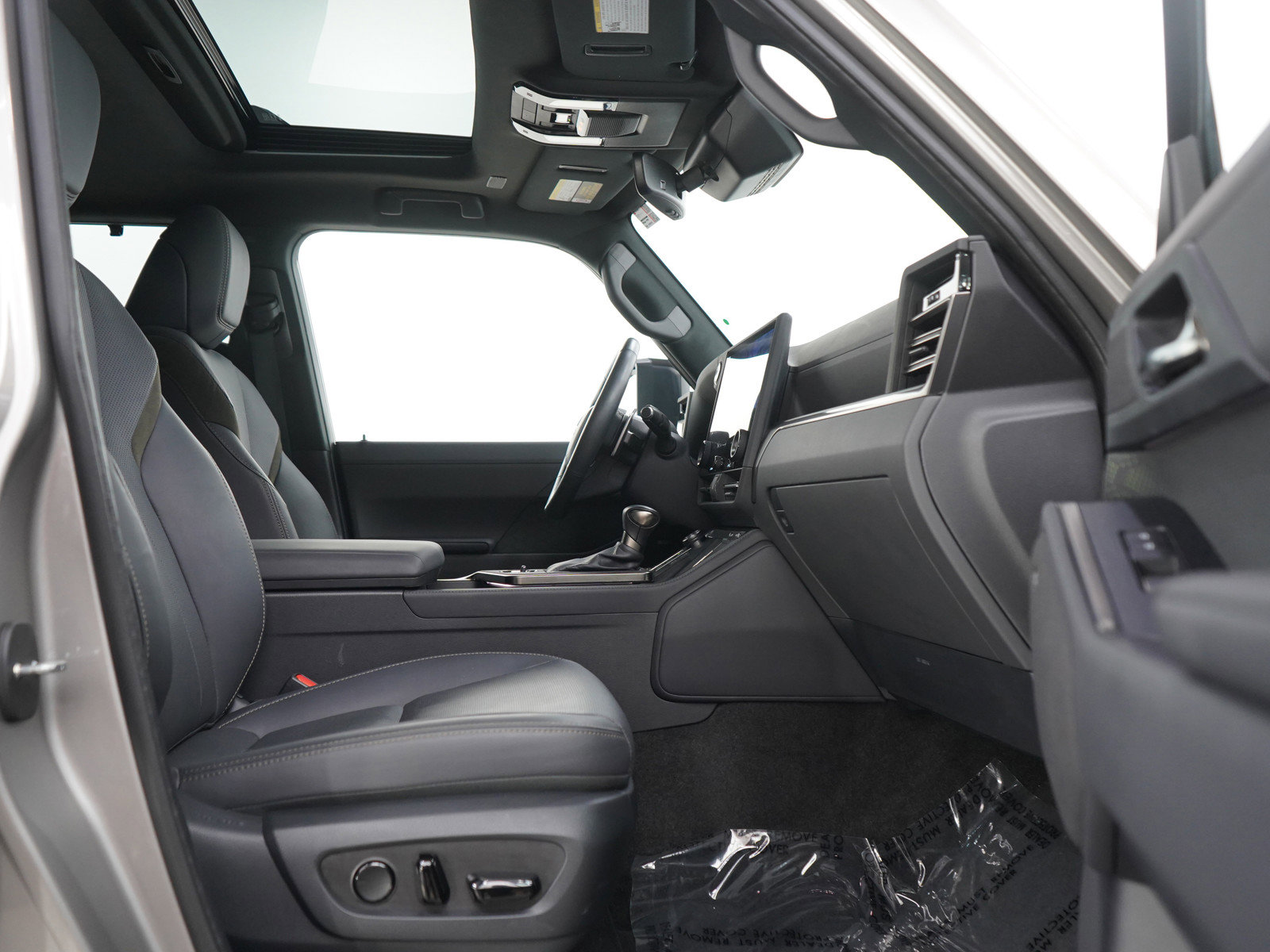 Used 2024 Lexus GX 550 image 11
