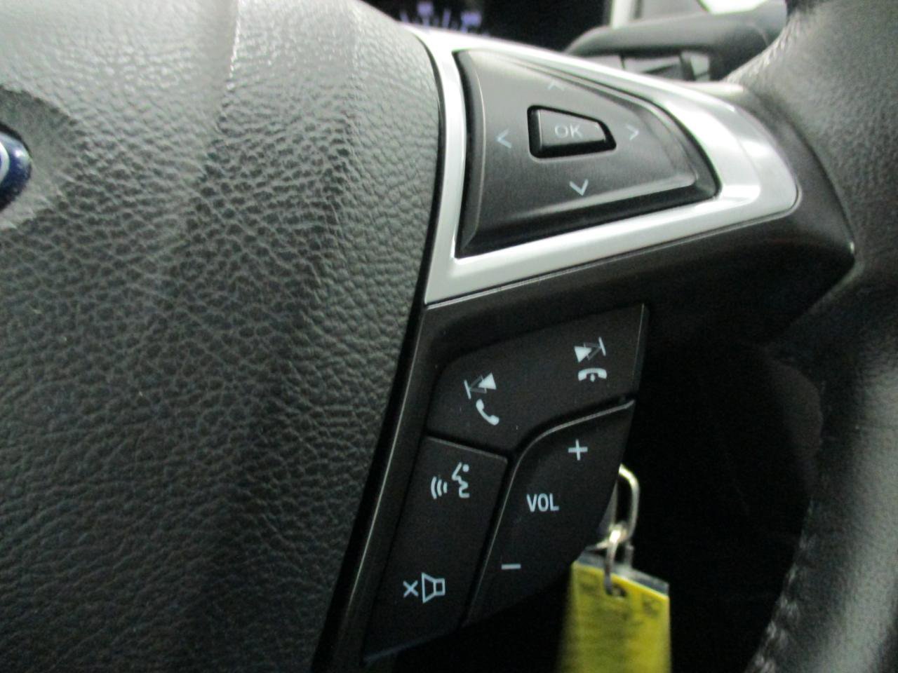 Used 2013 Ford Fusion SE FWD image 21