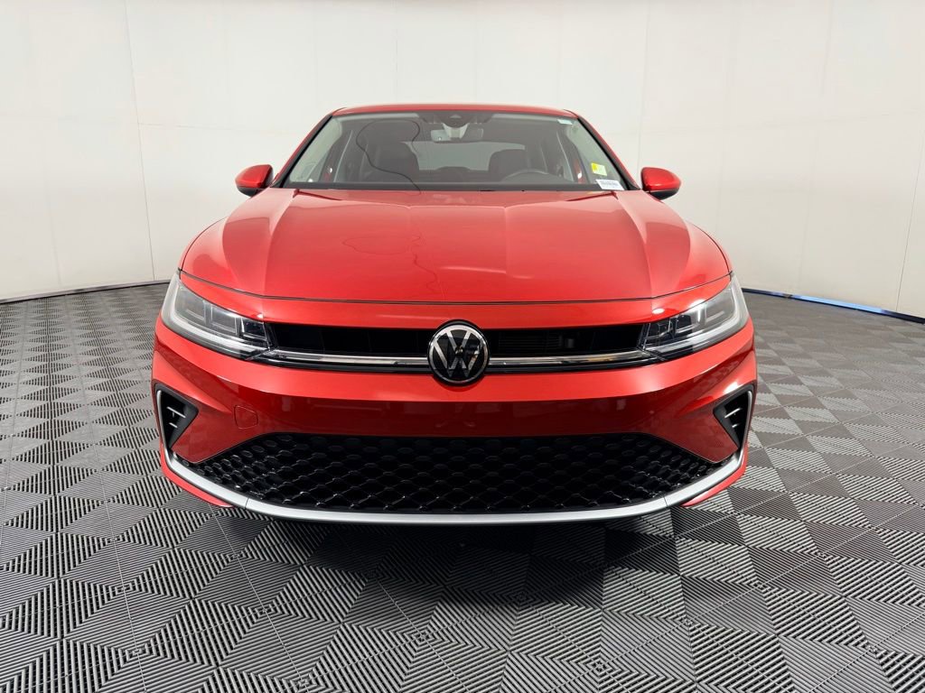 Used 2025 Volkswagen Jetta SE image 10