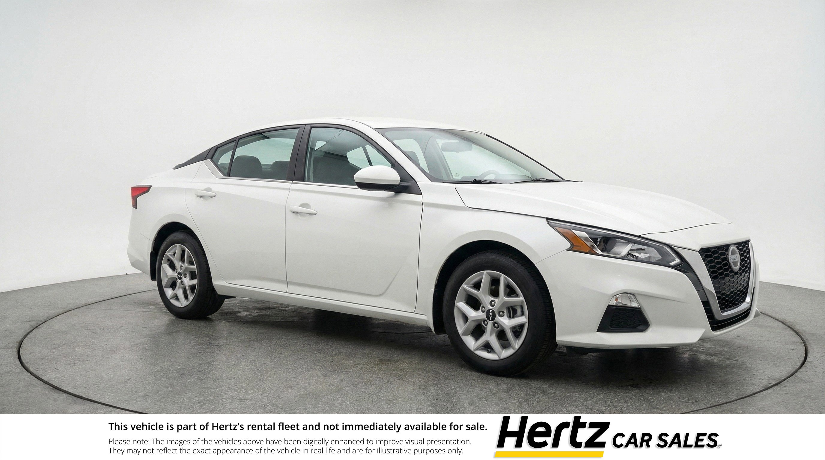 Used 2025 Nissan Altima 2.5 SV image 1