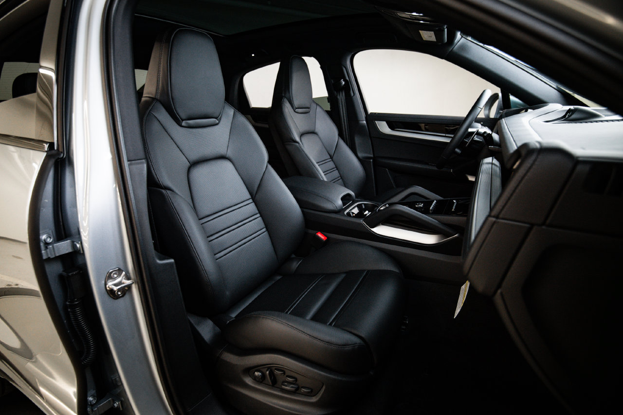 New 2026 Porsche Cayenne S AWD/4WD image 29