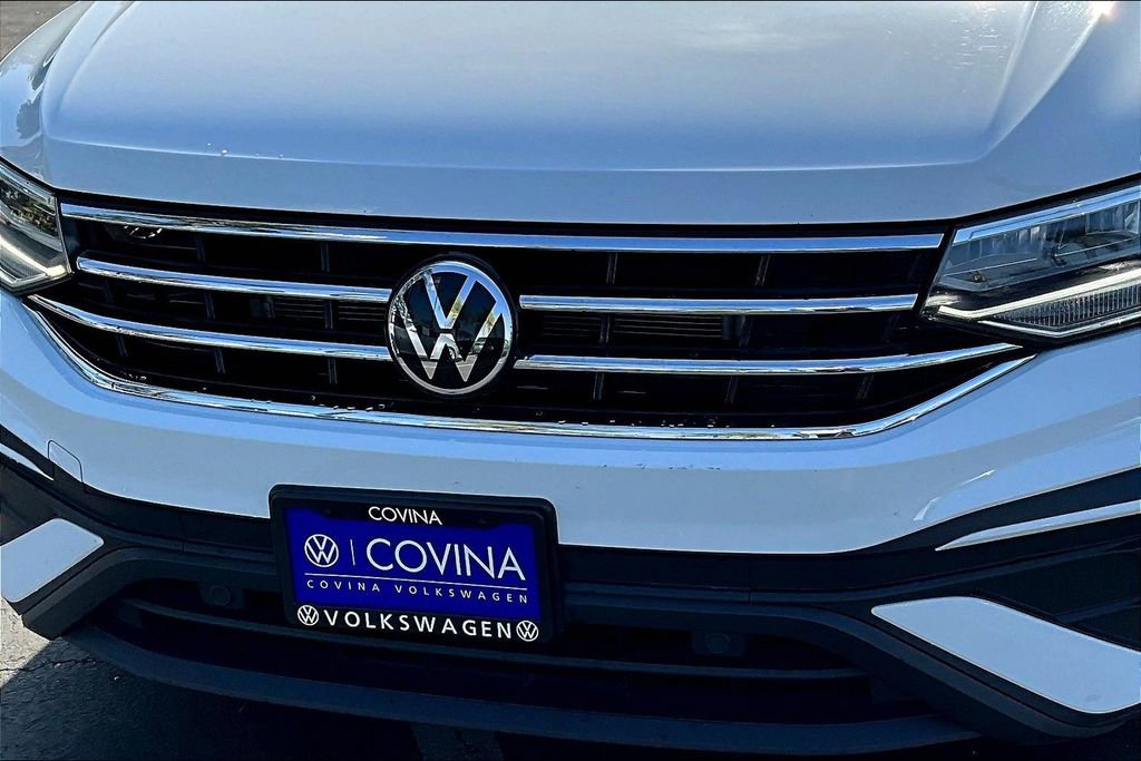 Used 2024 Volkswagen Tiguan Wolfsburg Edition image 29