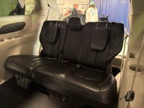 Used 2023 Chrysler Pacifica Touring-L FWD image 43