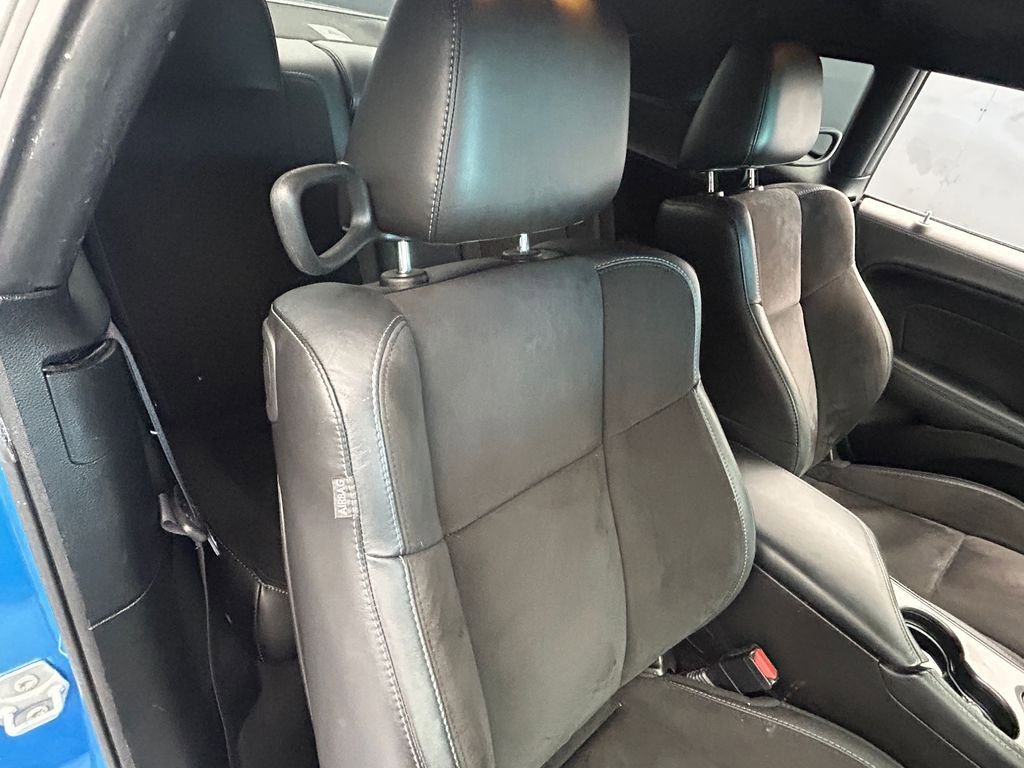 Used 2023 Dodge Challenger R/T w/ Plus Package image 33