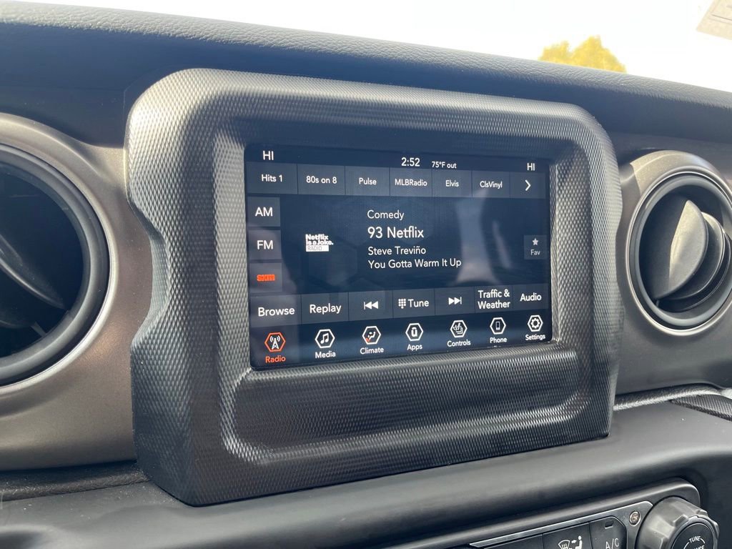 Used 2023 Jeep Wrangler Unlimited w/ Cold Weather Group image 20