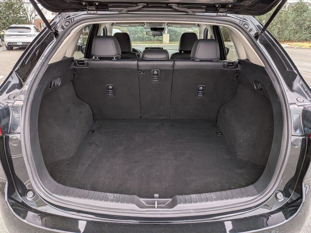 Used 2021 MAZDA CX-5 Touring image 24