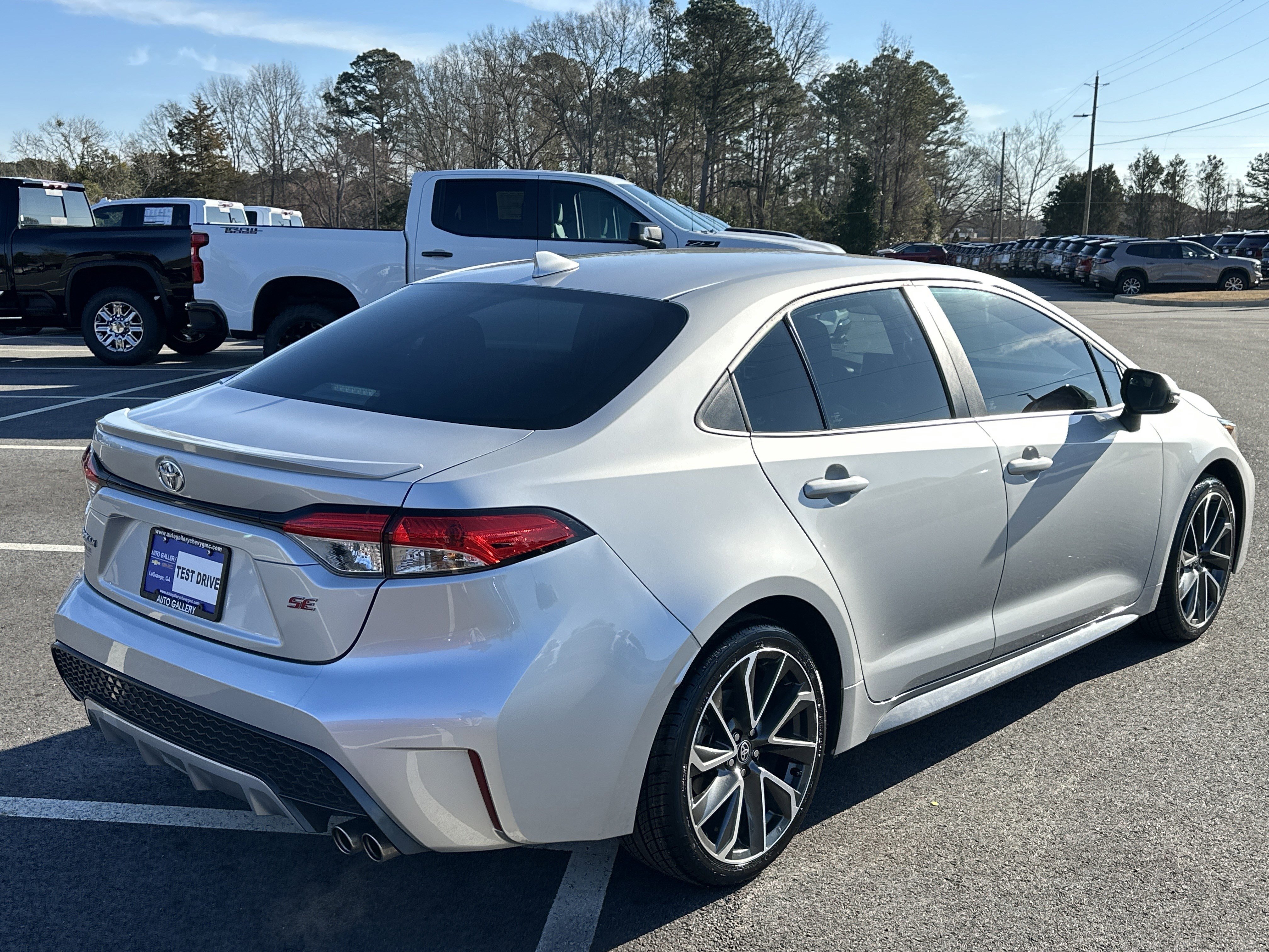 Used 2022 Toyota Corolla SE image 6