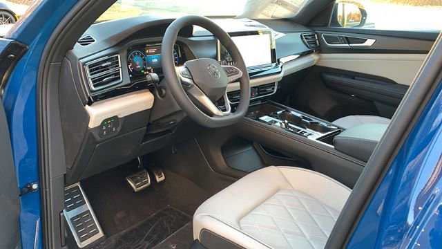 New 2025 Volkswagen Atlas Cross Sport SEL Premium R-Line image 10
