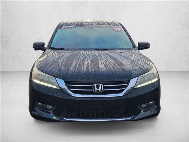 Used 2015 Honda Accord Touring image 2