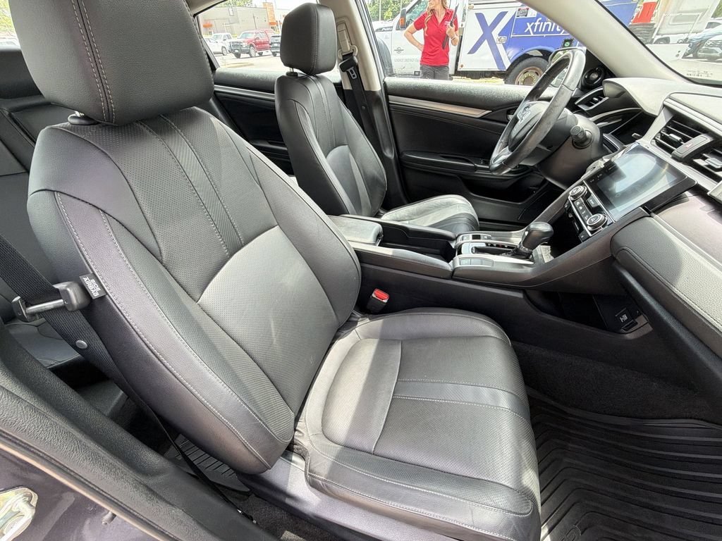 Used 2017 Honda Civic Touring image 26