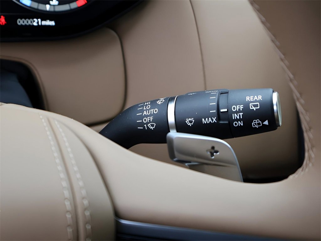 New 2025 Land Rover Range Rover SE image 31