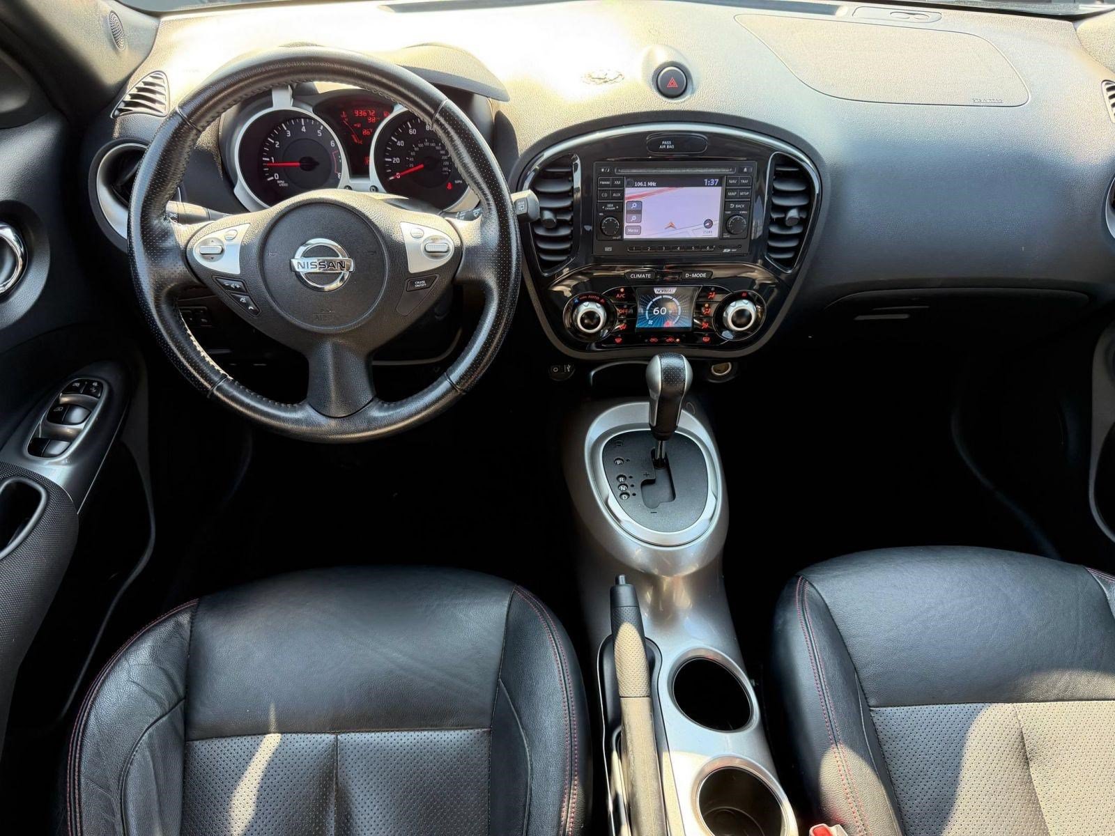 Used 2011 Nissan Juke SL FWD image 25