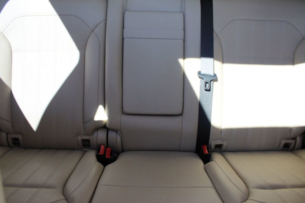 Used 2016 Mercedes-Benz GLE 350 4MATIC w/ Premium Package image 18