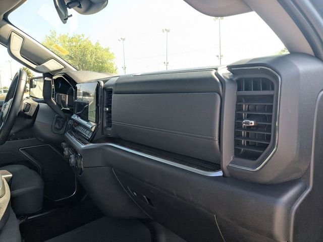 Used 2025 Chevrolet Silverado 1500 LT image 41