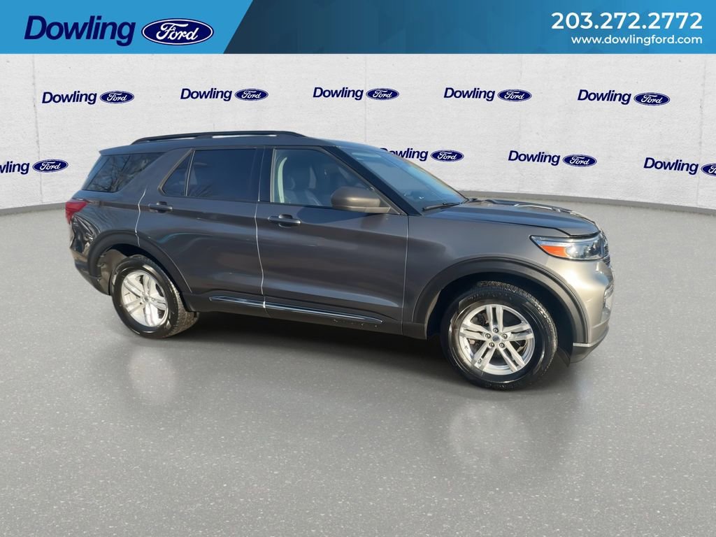Used 2022 Ford Explorer XLT w/ Equipment Group 202A image 4