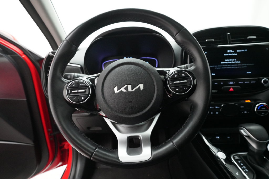 Used 2023 Kia Soul EX FWD image 4