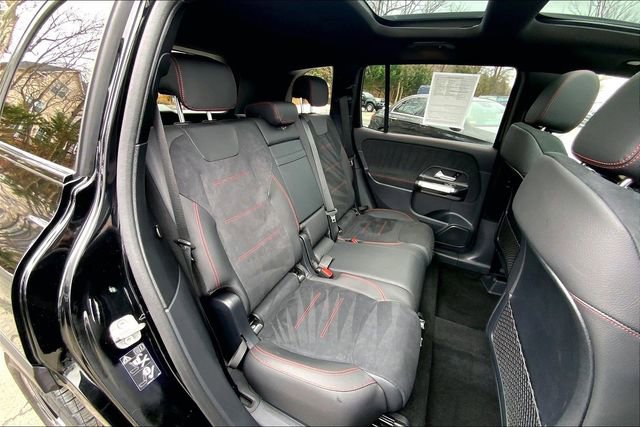 Used 2026 Mercedes-Benz GLB 250 4MATIC image 16