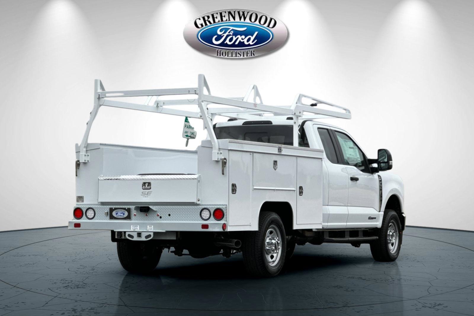 New 2025 Ford F350 XL w/ XL Chrome Package image 4