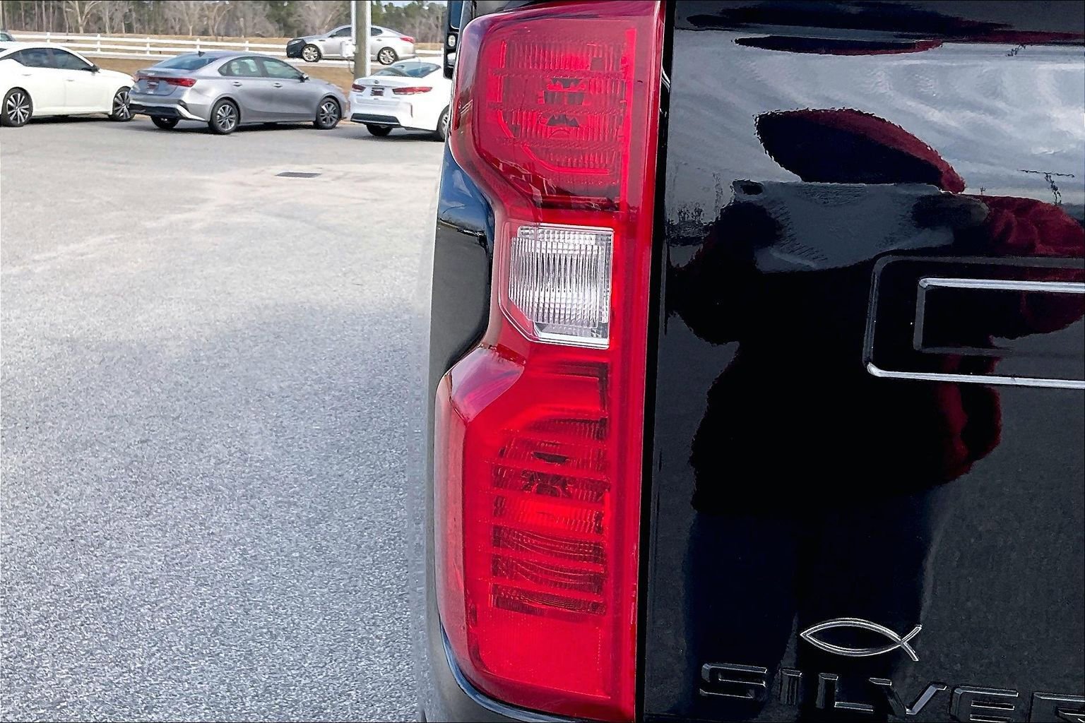 Used 2026 Chevrolet Silverado 2500 Custom w/ Custom Value Package image 24