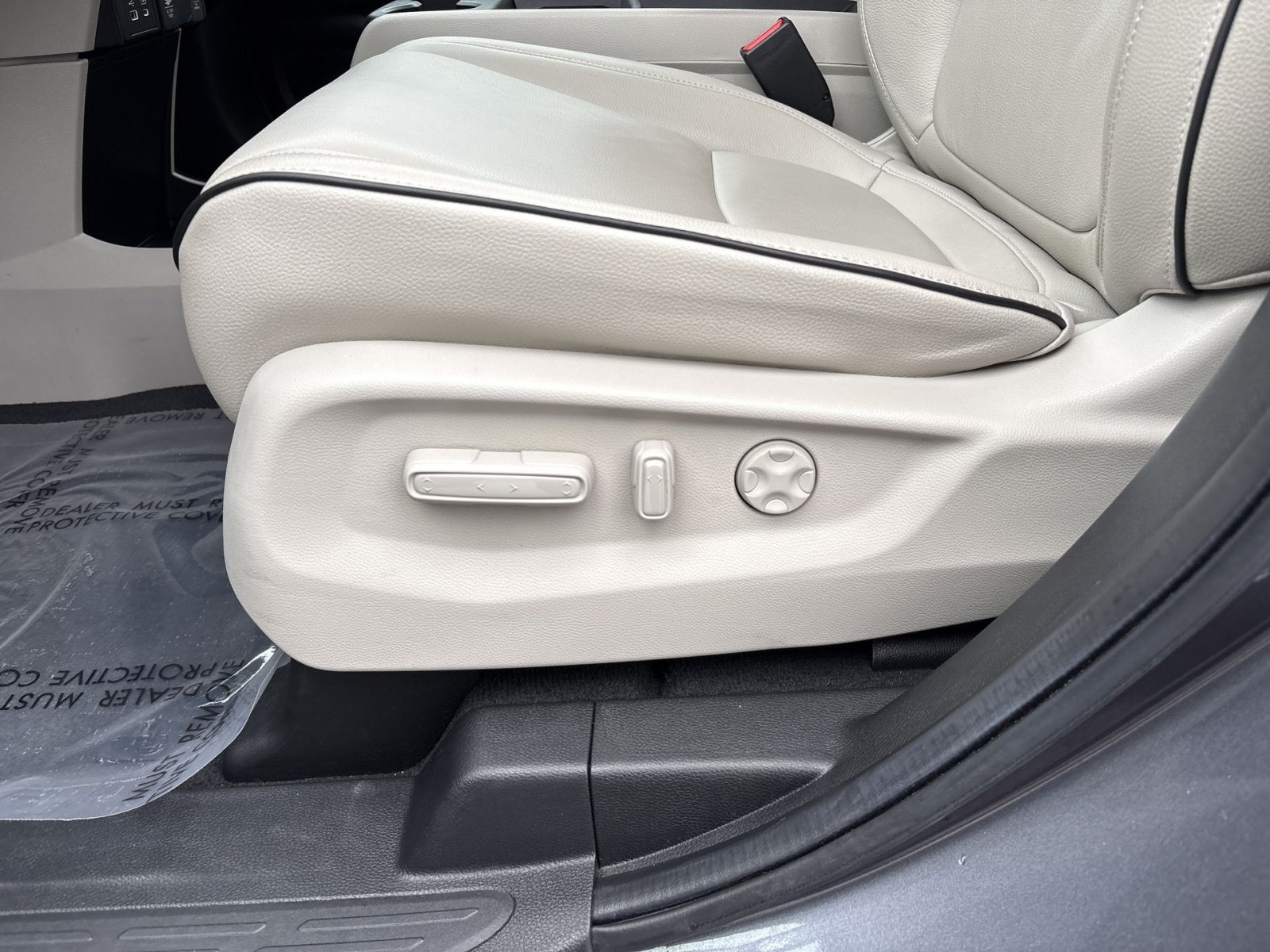 Used 2025 Honda Odyssey Touring image 14