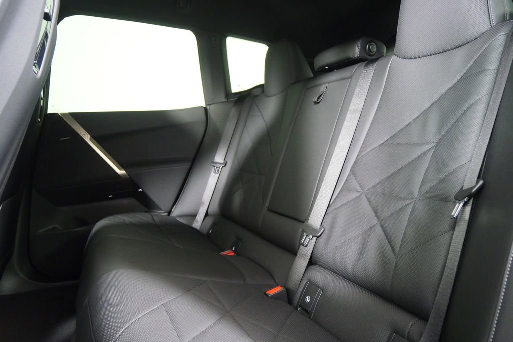 New 2026 BMW iX xDrive45 image 15