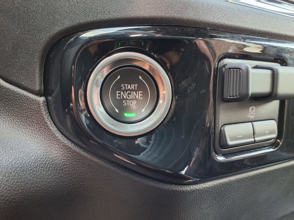 Certified 2024 Chevrolet Silverado 1500 High Country w/ Z71 Off-Road Package image 23