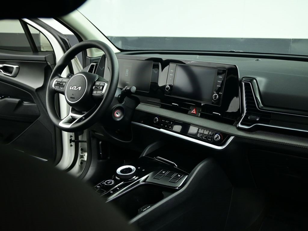 Certified 2024 Kia Sportage LX image 37