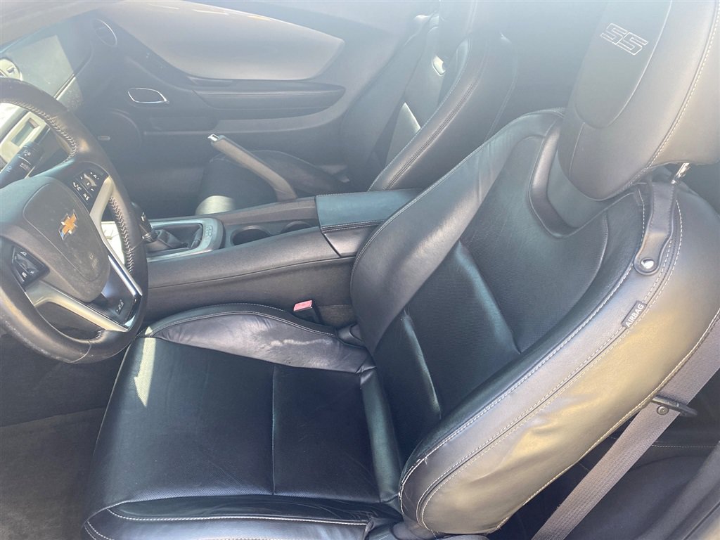 Used 2014 Chevrolet Camaro SS w/ RS Package RWD image 8